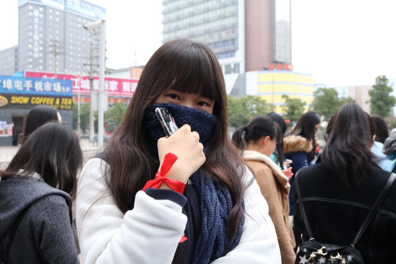 公共管理学院学生准备就绪