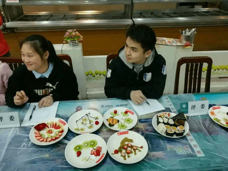 评委对作品进行点评